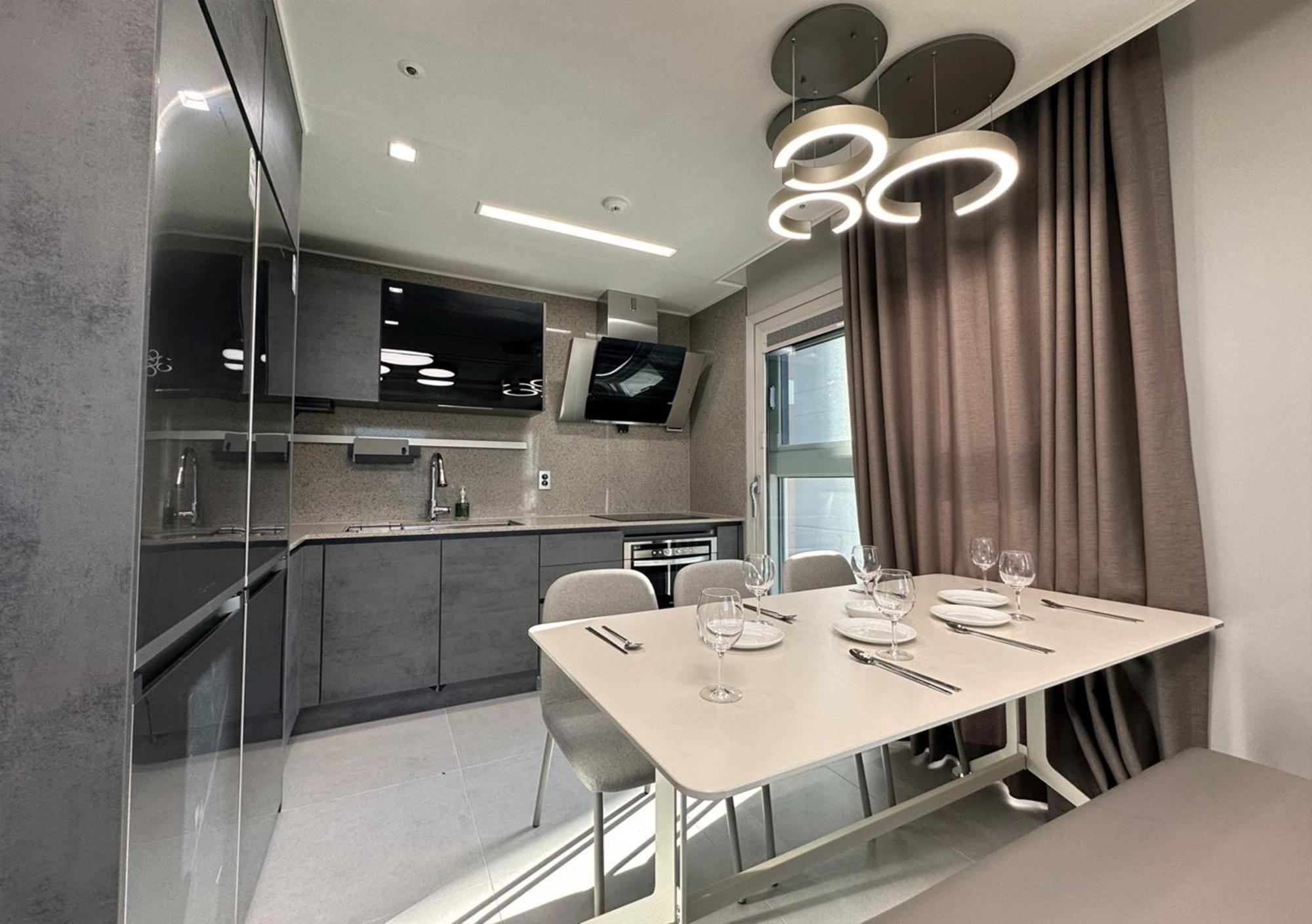 Y Collection By Uh Flat Osiria Aparthotel Busan Luaran gambar